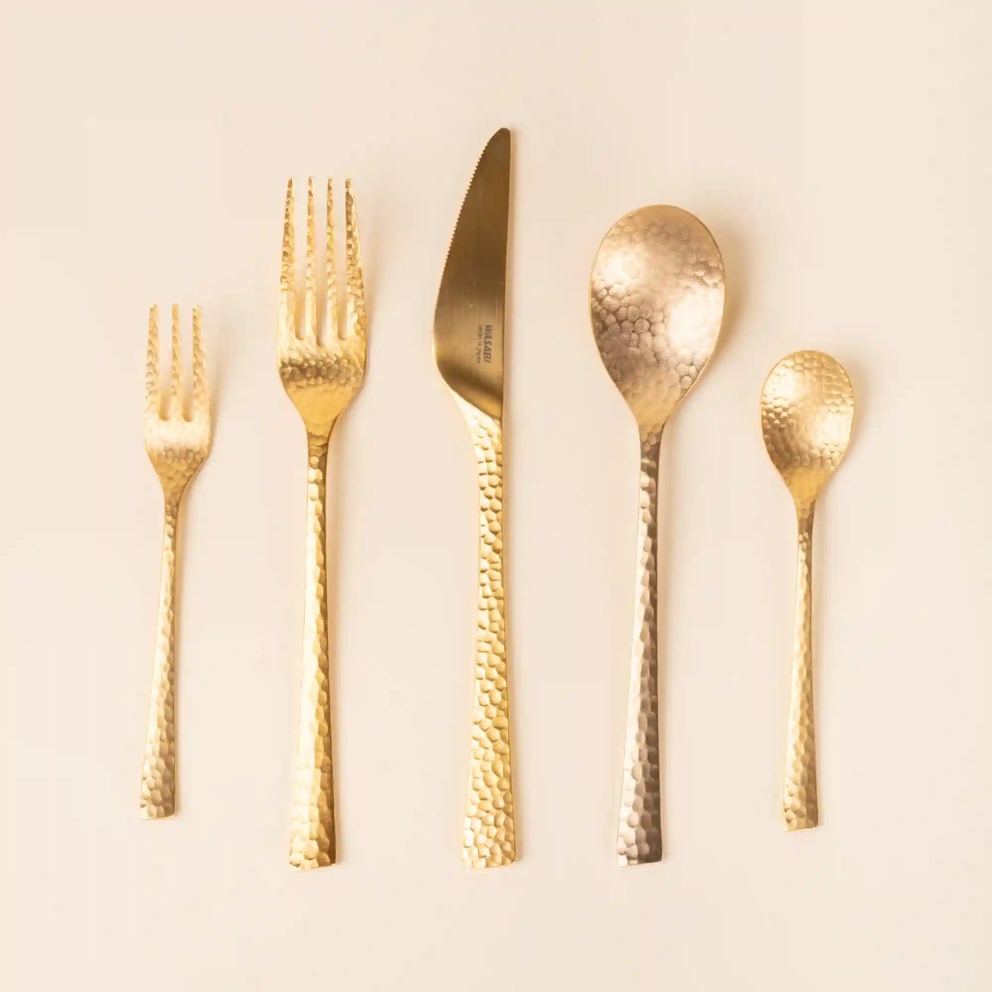 Hammered 5-Piece Flatware Set Secondary image