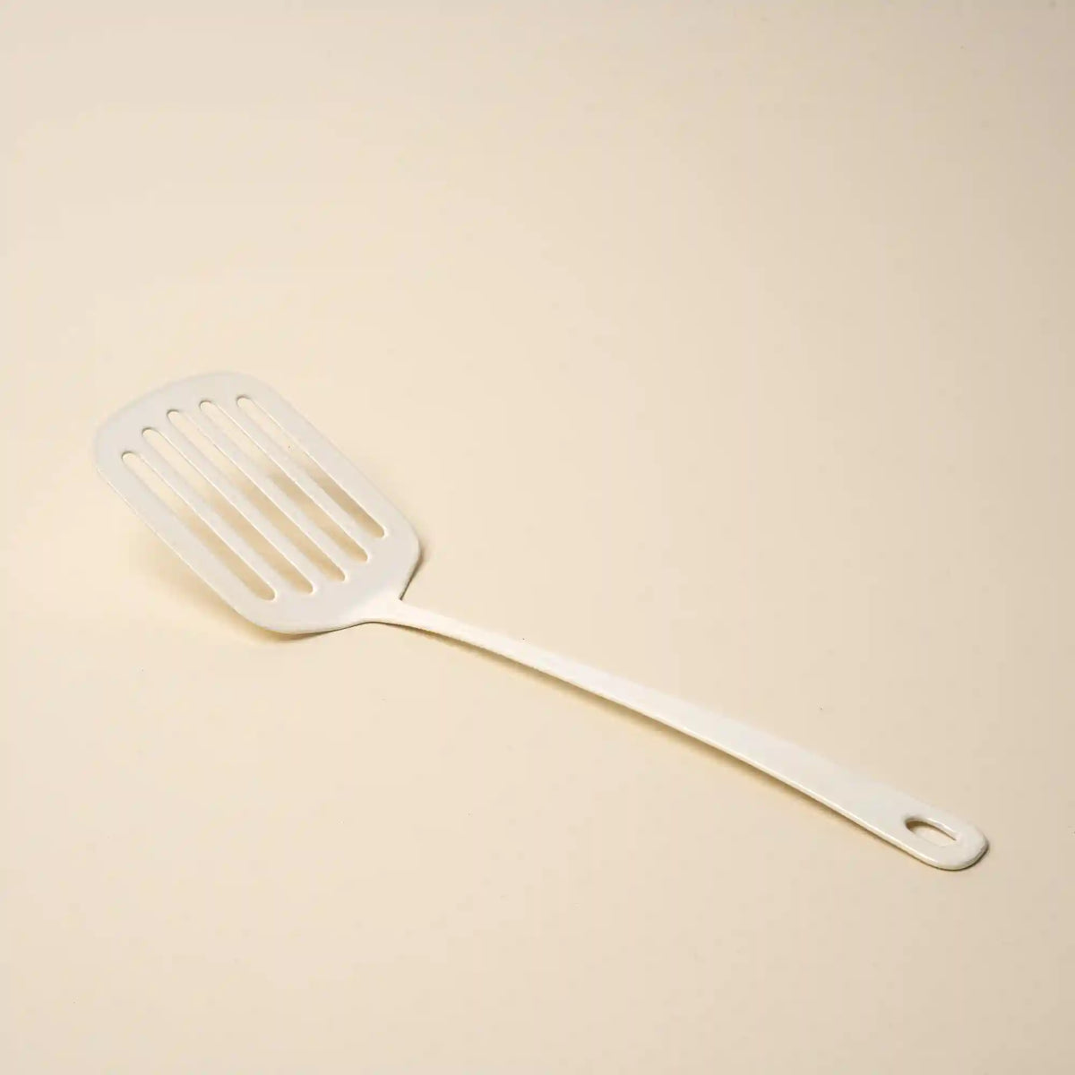 Japanese Enamel Kitchen Utensils Main image