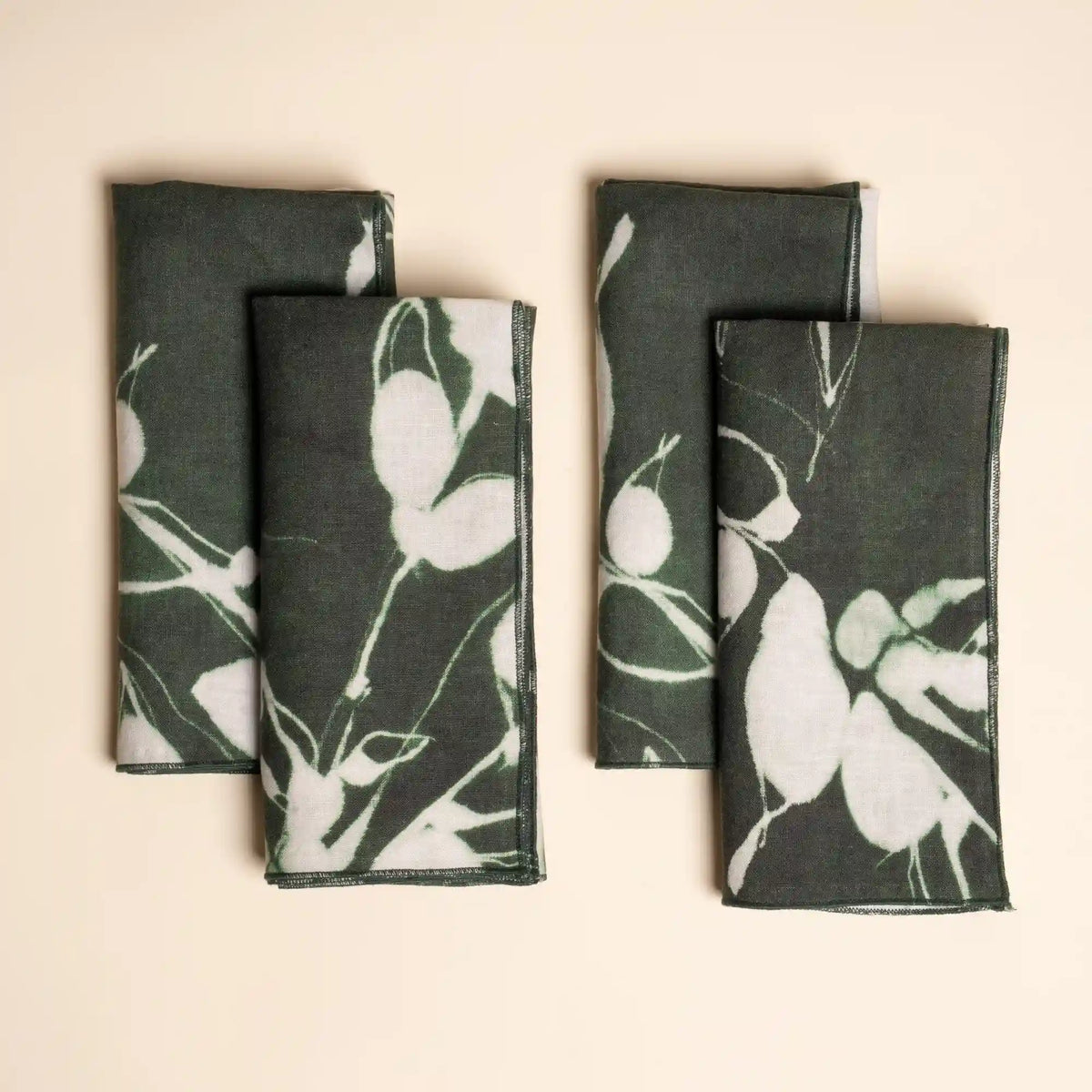 Shadow Print Table Linens Main image