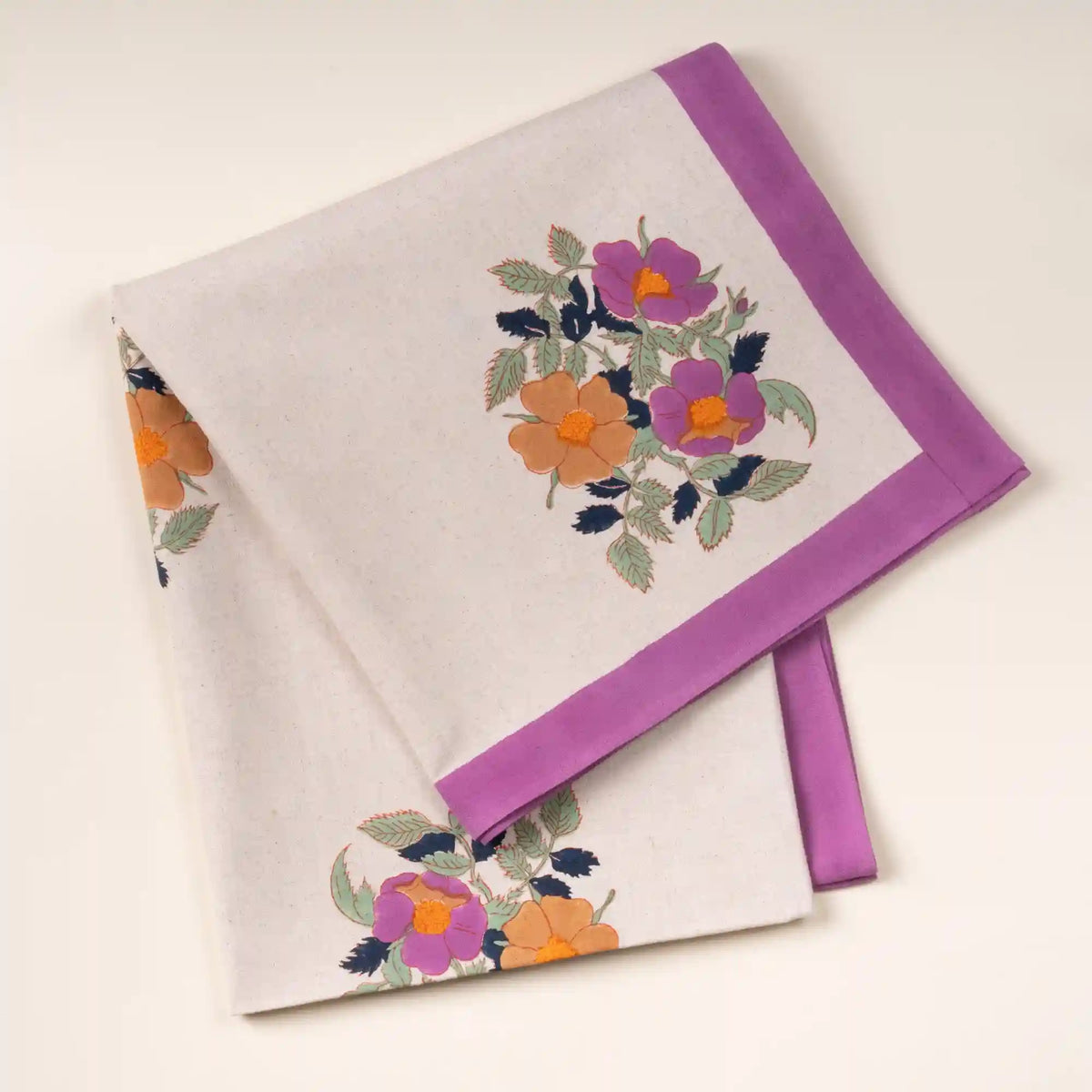 Dia Tablecloth Main image