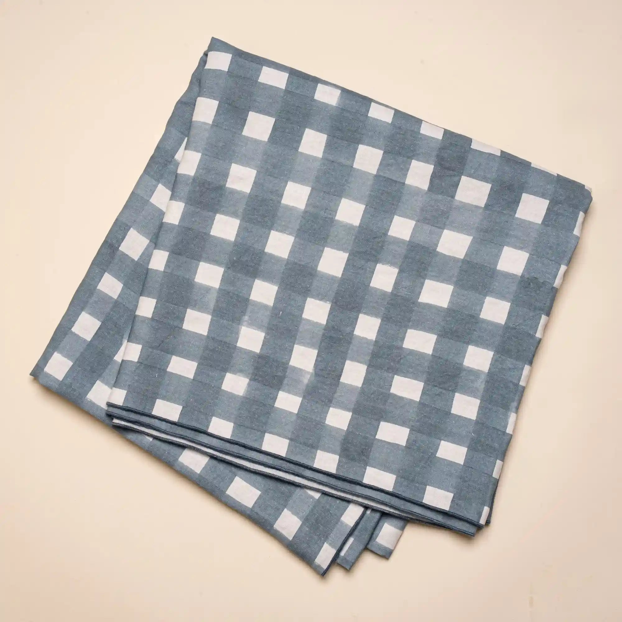 Crosshatch Linen Tablecloth Secondary image