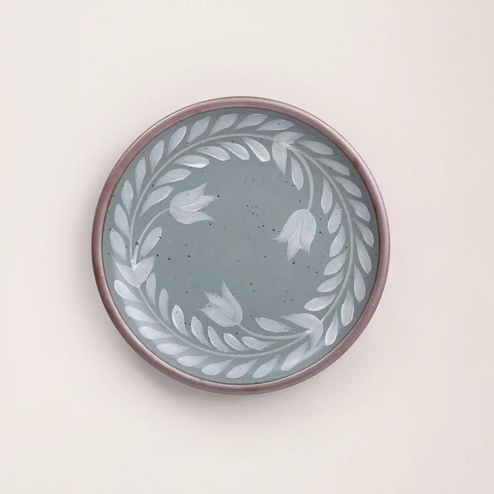 Hand Painted Dinner Plate, Tulip Crown Secondary image